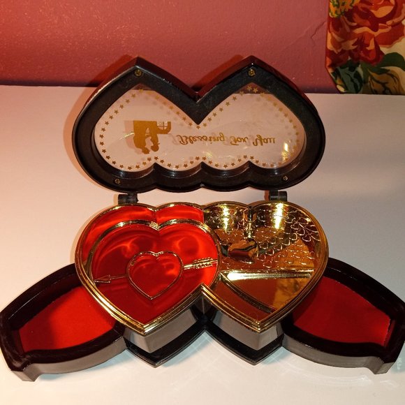 VALENTINES DAY MINI HEART SHAPED 4 1/2" INCH JEWELRY RING BOX DECOR - Picture 1 of 9